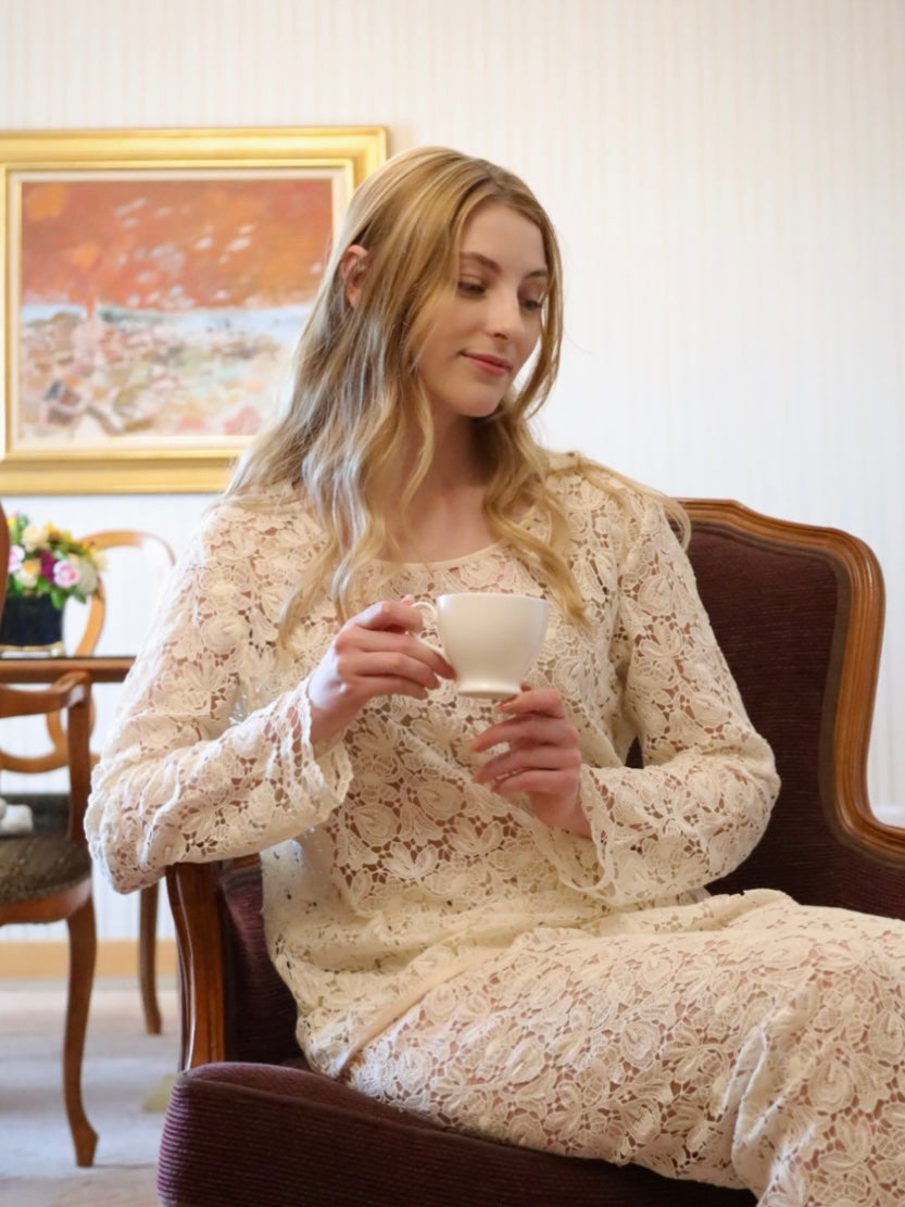 Miss Classic 総レースロングスリーブ