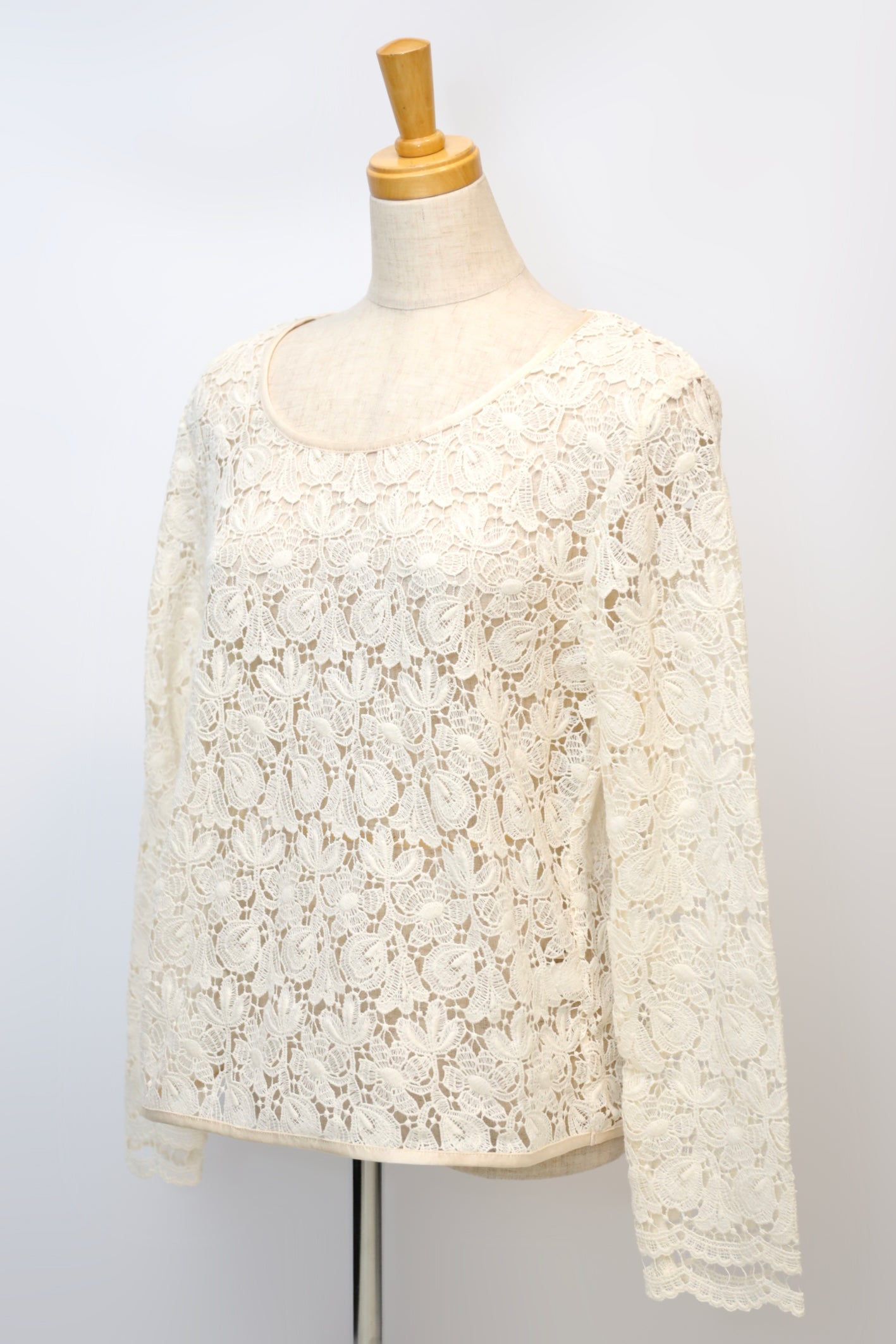 Miss Classic 総レースロングスリーブ